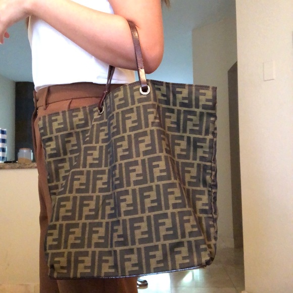 Fendi Bag - Picture 8 of 8